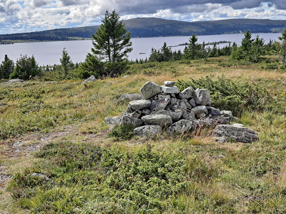 På Reinaflyten, mot Nevelfjell