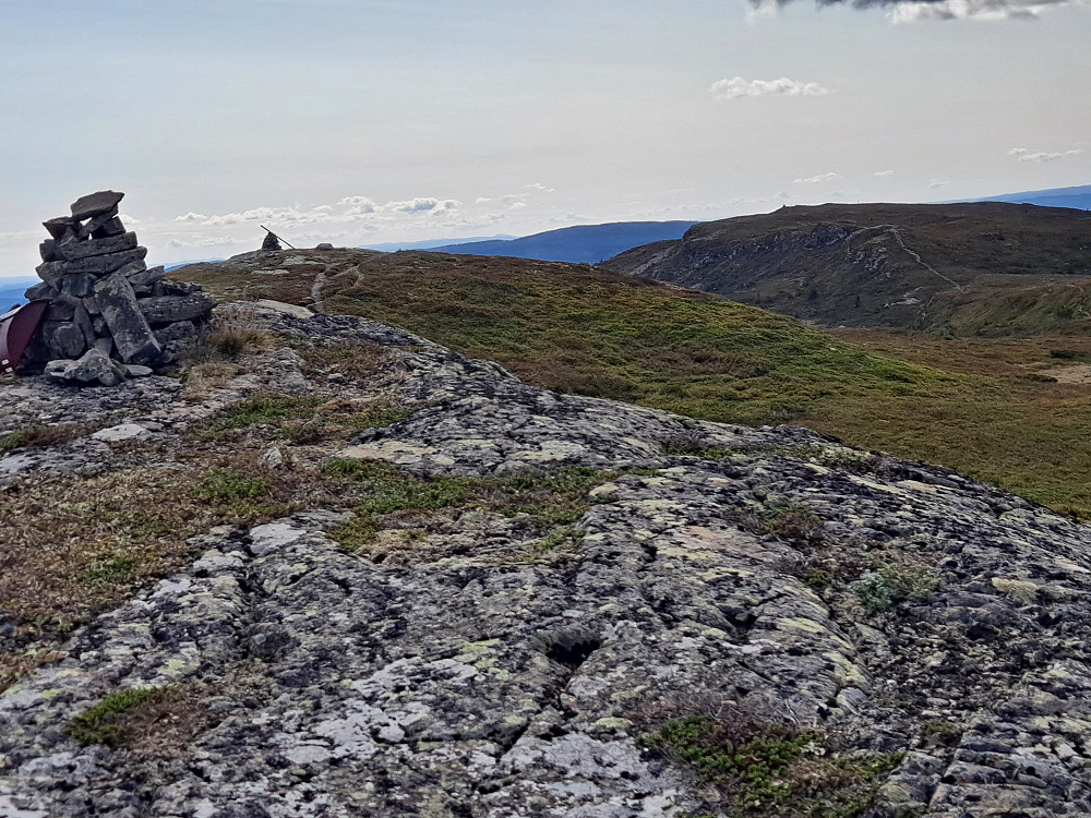 På Hindalsfjellet mot Myssmørhelje og Prestkjerringa