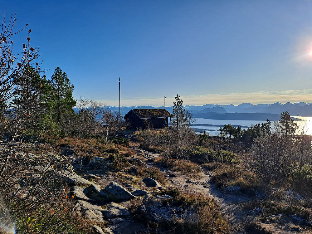 Mot Vardehytta