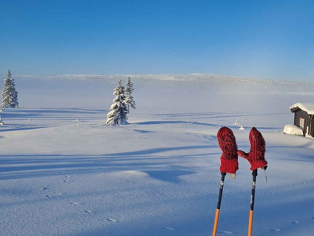 Over Melsjøen mot Kriksfjell