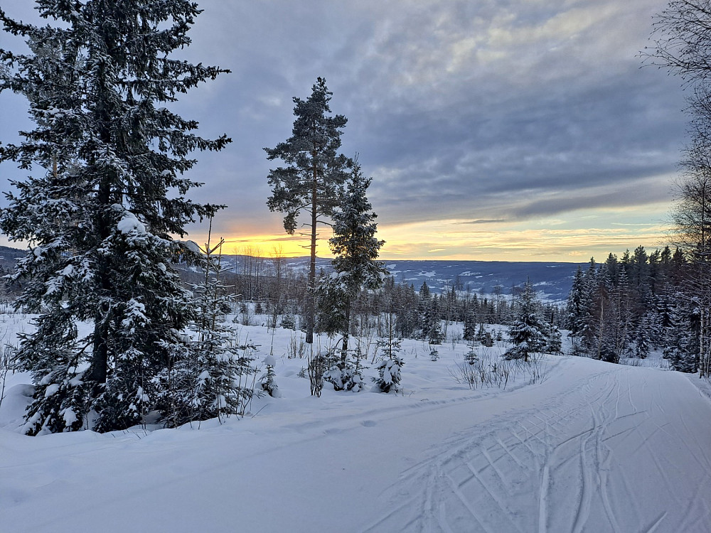Ned mot lysløypa
