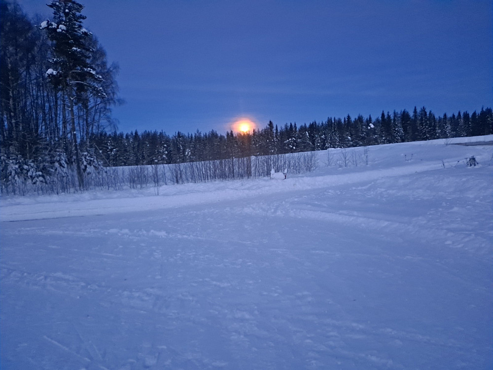 Månen ved Kroken