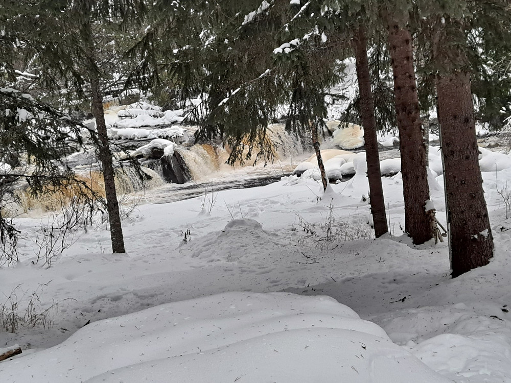 Øfstdalsfossen fra hytta