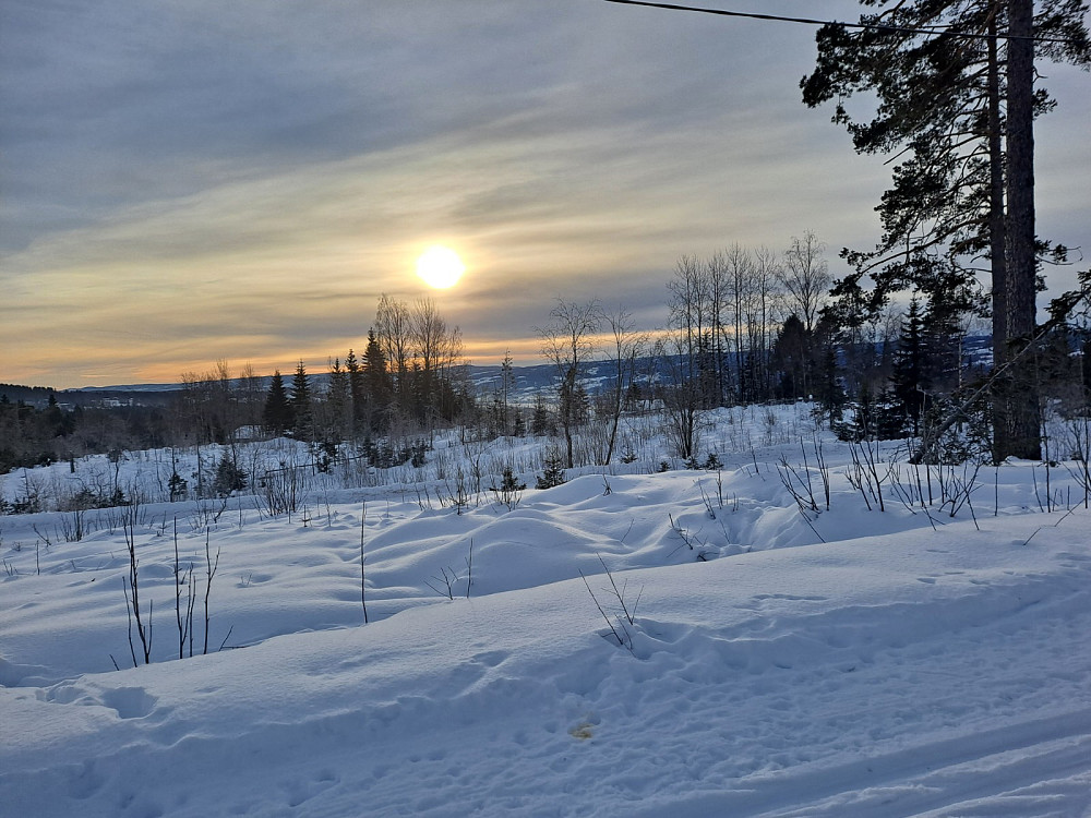 I lysløypa, skimter Mjøsa