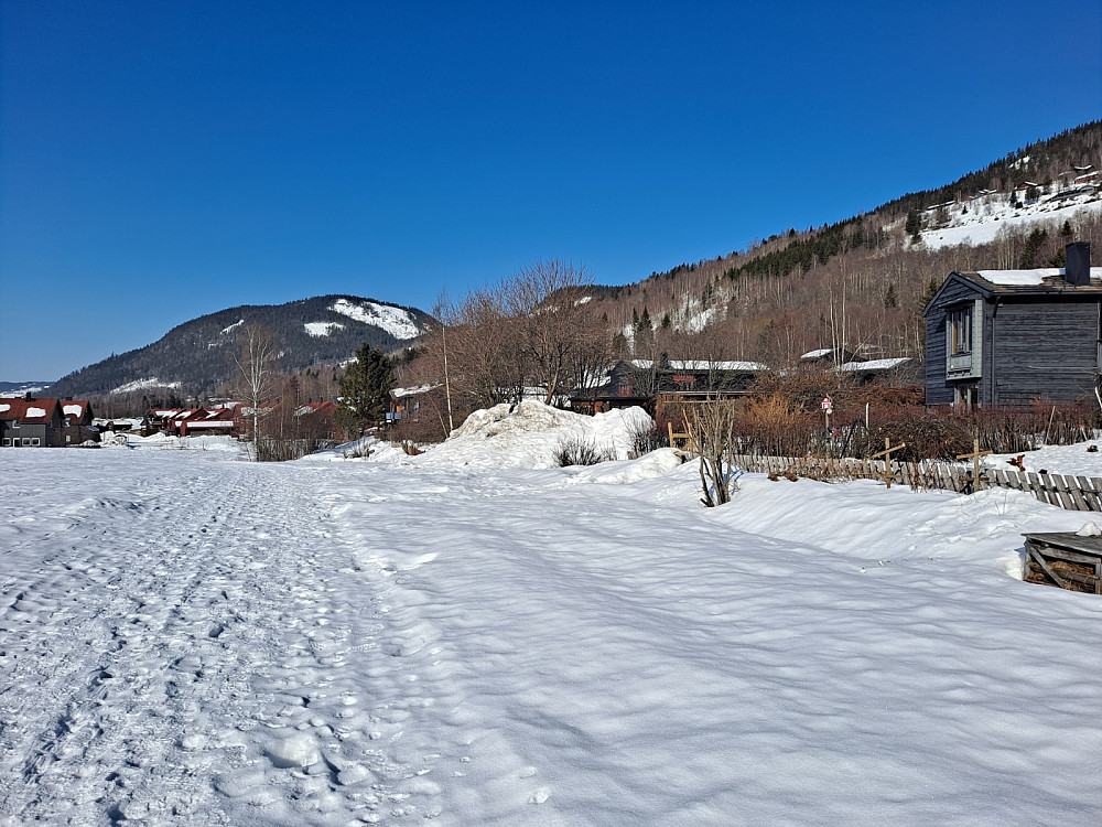 På jordet mot Balbergkampen