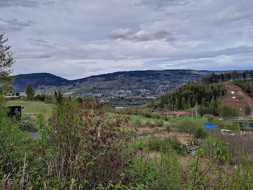 Fra Ravnumvegen mot Balbergkampen, Nordre Ål og Pinnikhaugen