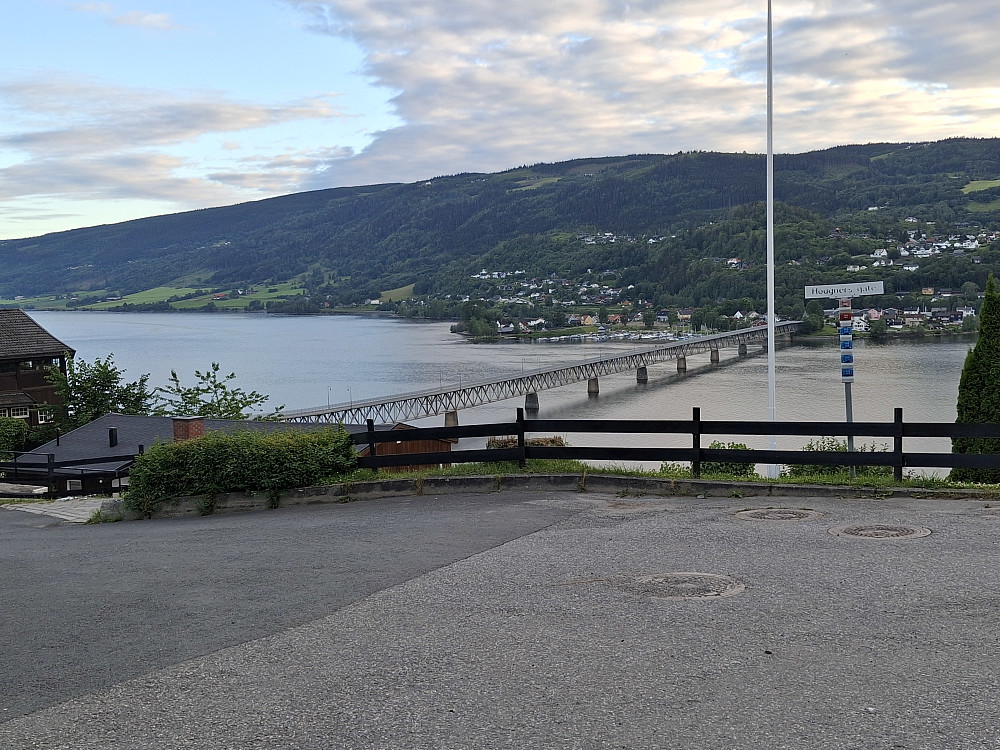 Ny stolpe ved Hougners gate