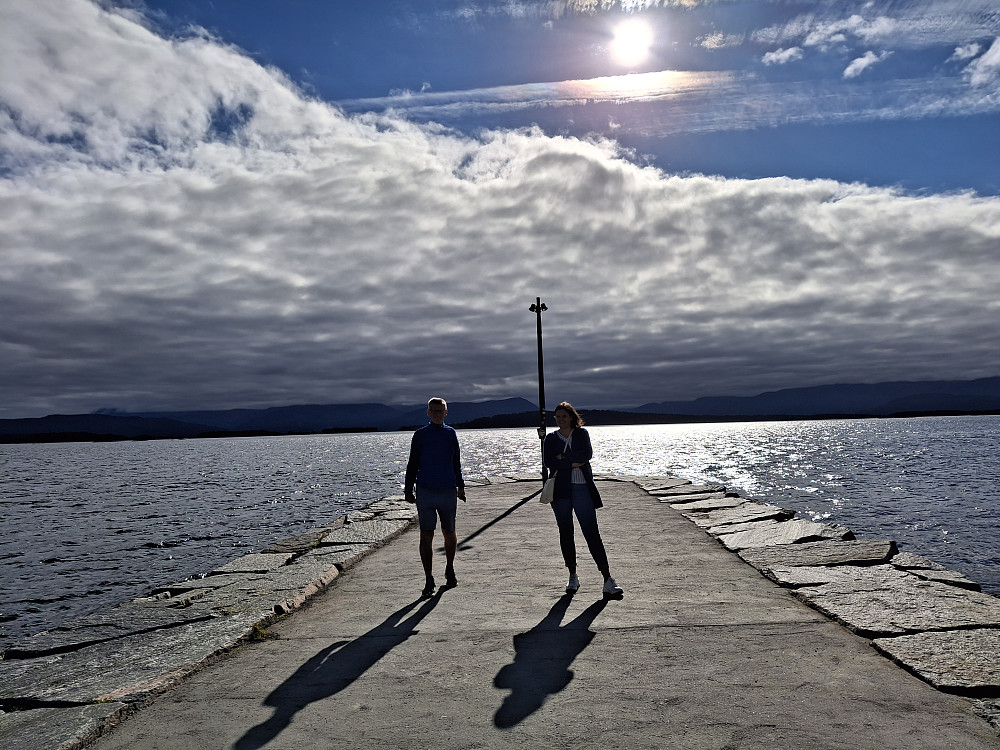 På Elvemoloen i Molde