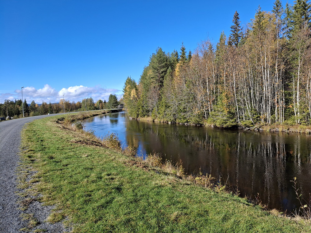 Tilbake ved Kanalen