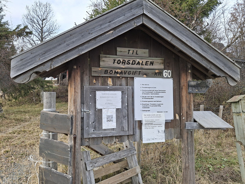 ved bommen til Torsdalen