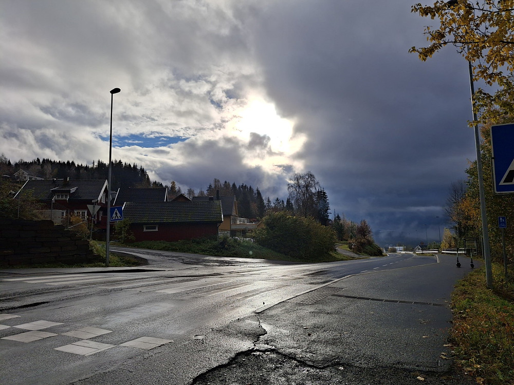 Kommet opp på Nordsetervegen, Glimt av sol