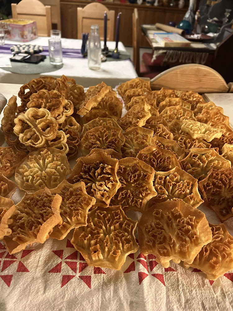 Etterpå julebakst sammen med Marit