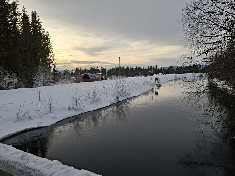 Tilbake ved Kanalen