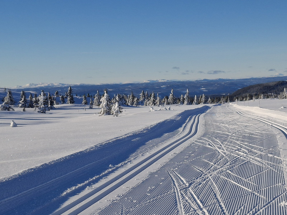 Nedover fra løypekrysset Lunkevann
