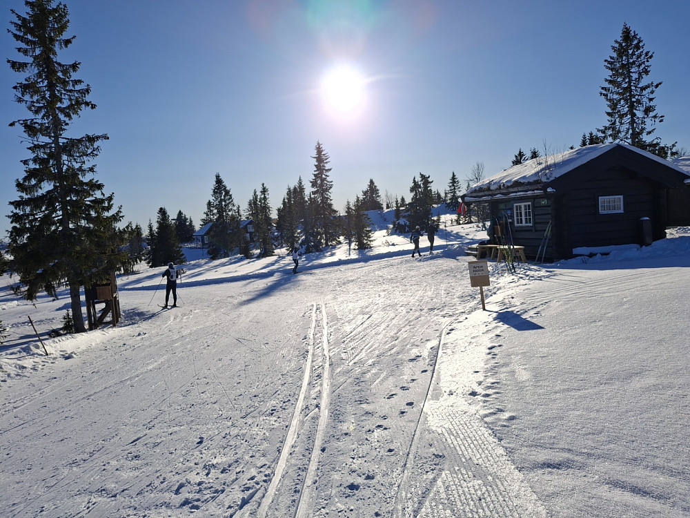 Åpen kiosk ved Elgåsen