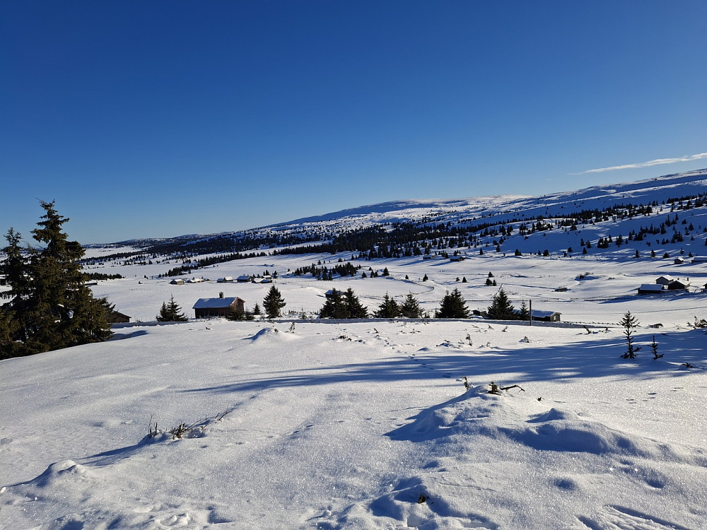 Mot Nevelfjell fra løypa ved Pellestova