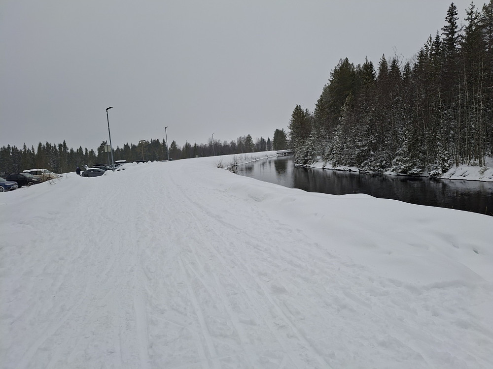 Tilbake ved Kanalen
