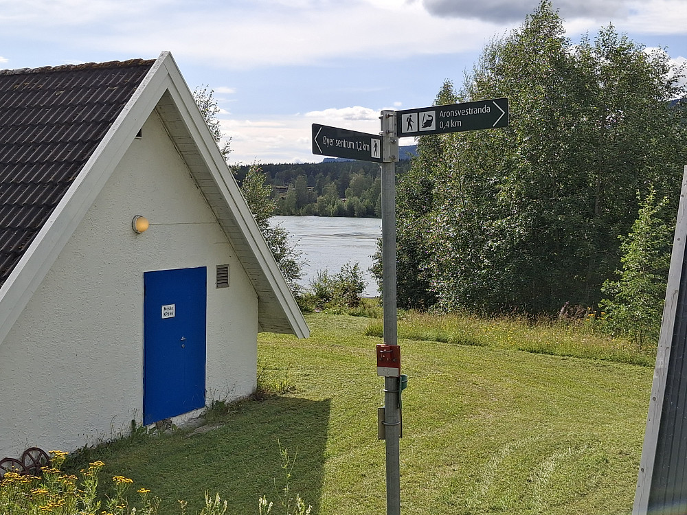 Ser Lågen etter å ha gått under E6.