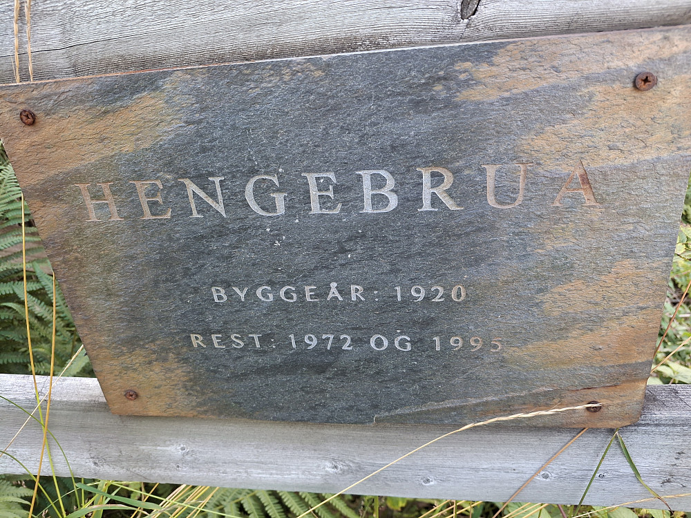 INFO om Hengebrua