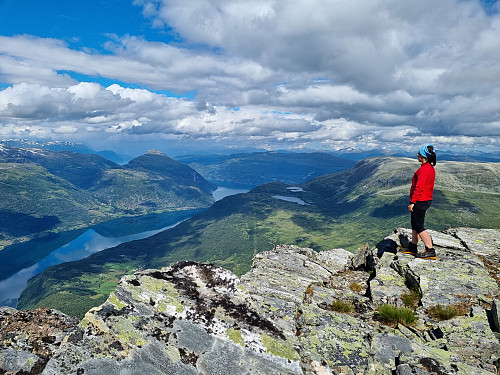 Flott utsikt over Breimsvatnet