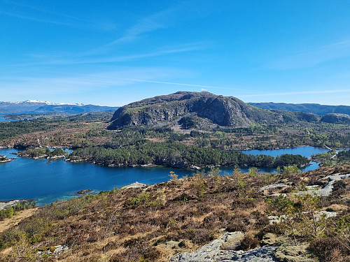 Utsikt østover mot Einingsfjellet
