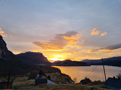 det ligg an til ein flott solnedgang denne kvelden