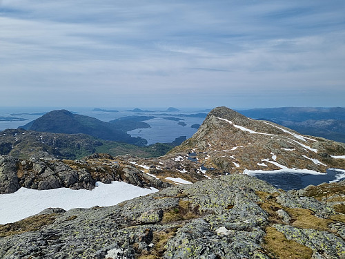 Utsikta frå Håsteinen mot Høydalsnipa