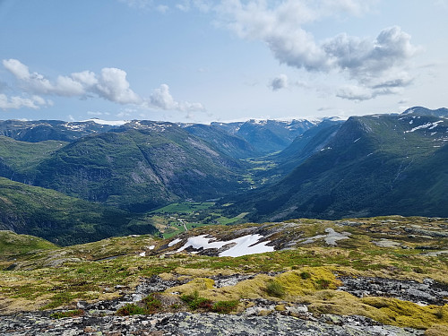 Stardalen sett frå Håheimsfjellet