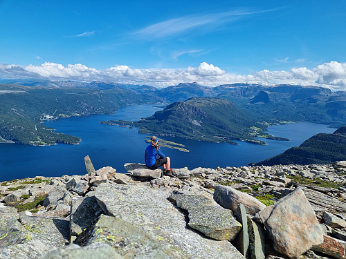 Utsikt frå toppen av Rognen. Mot Gulebrystet