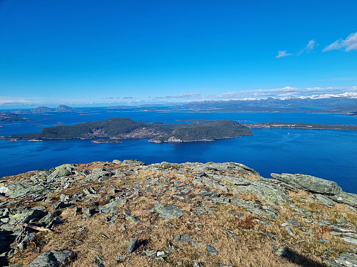 Utsikt frå skylefjellet mot Svanøy