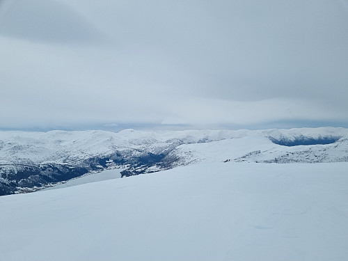 Utsikt frå Ørnafjellet mot Haukedalsvatnet