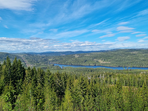 Utsikt mot Skjersjøen fra vegen mot Ullevålseter