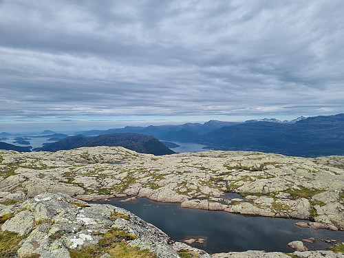 Utsikt nordvestover frå Steindalsfjellet