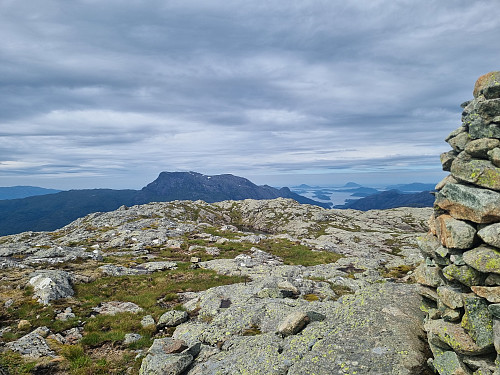 Utsikt vestover frå Steindalsfjellet 