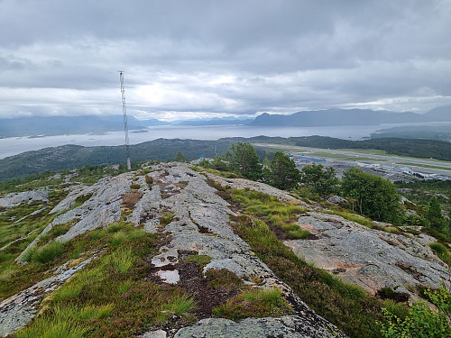 Utsikt frå Kvernberget mot flyplassen