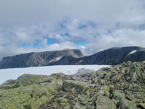 Frå toppen av Kupefjellet. Botnafjellet i sikte 