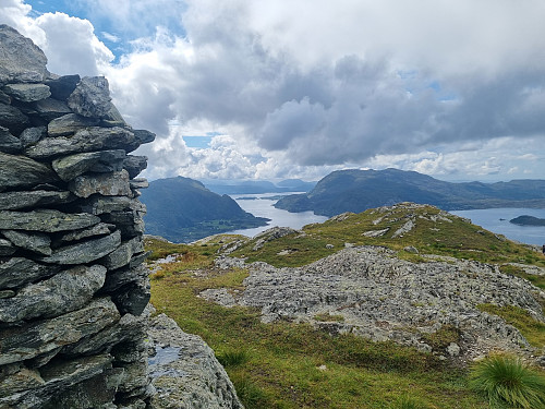 Utsikt mot Atløy