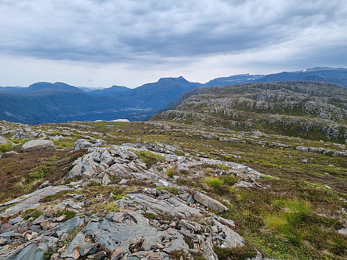 Utsikt frå toppen. utsikt nordaustover 