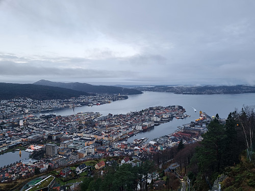 Fløyen i Bergen ein tysdag morgon i november. 