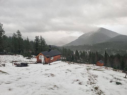 Litt snø på Halbrendsstølen