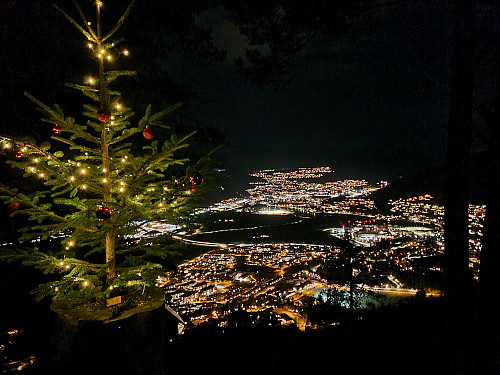 Det er pynta til jul på Gytta
