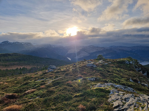 Solskinn ved Eikelandsknoltren