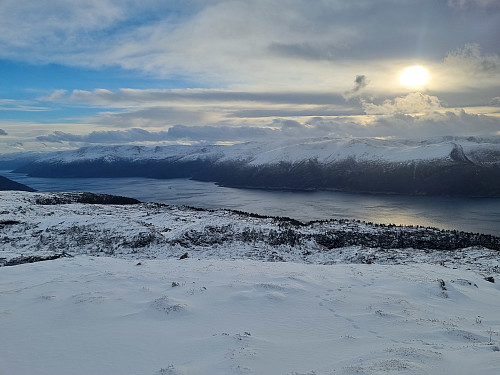 Utsikt frå Mullurdfjellet. Sognefjorden