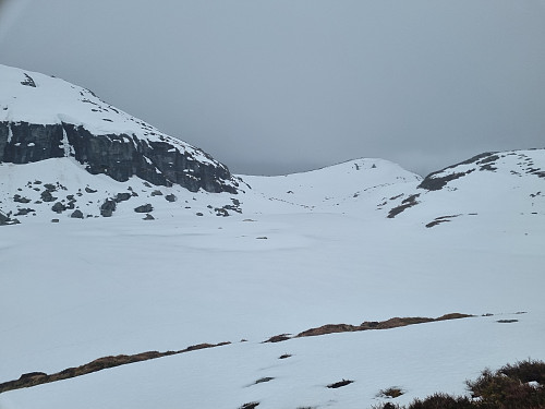 Varlivatnet. Litt meir snø enn eg trudde det kom til å bli