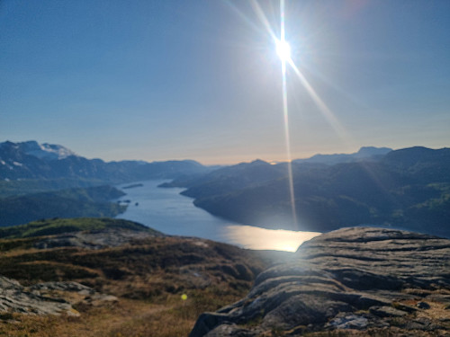 Djupviknipa er ikkje so verst altso. Ikkje rart det er blitt ein av Førde sine mest populære turar. 