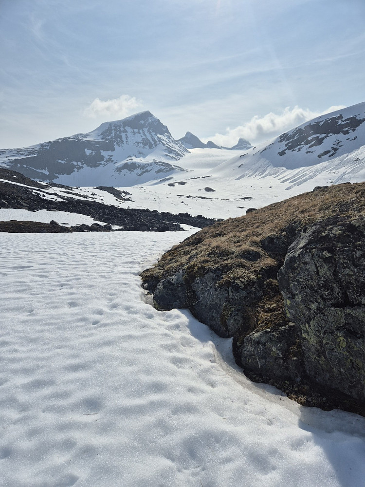 Store Smørstabbtind, Kniven, Sauen, Sokse