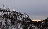 Looking back to Løvstakken with some sun light near the horizon