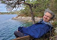 Enjoying a nice place at Vestrepollen in Arboretet
