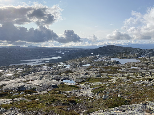 Mot Histeinsnuten og Hallet-grøne-tjørnene