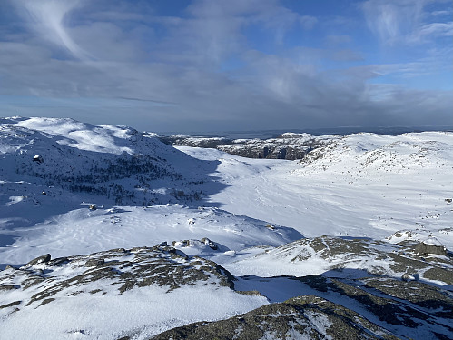 Mot Grautabotn flankert av Krunefjell og Salane